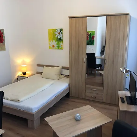 Hotel Haus Am Zoo Verschiedene Adressen Dusseldorf