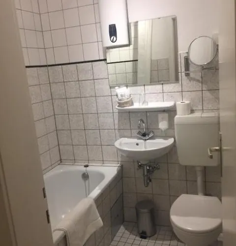 Haus Am Zoo Verschiedene Adressen Дюссельдорф