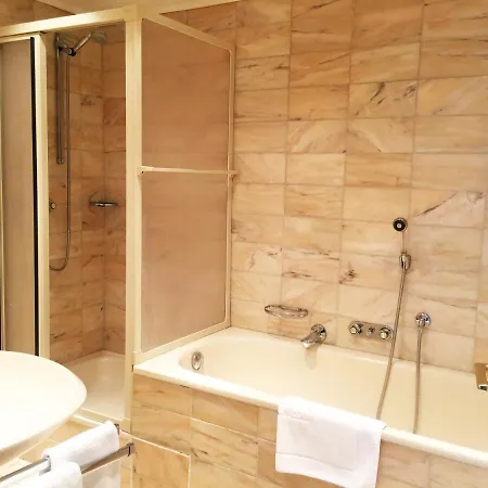 Hotel Haus Am Zoo Verschiedene Adressen 3*