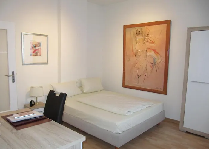 Haus Am Zoo Verschiedene Adressen ホテル