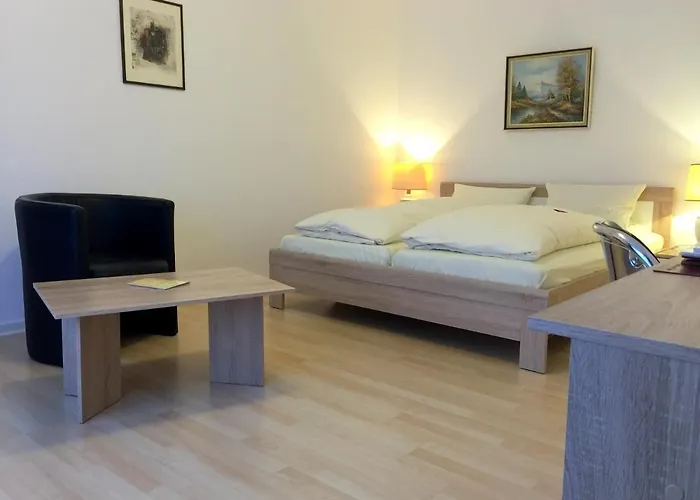 Haus Am Zoo Verschiedene Adressen ホテル