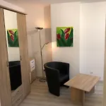 Haus Am Zoo Verschiedene Adressen מלון